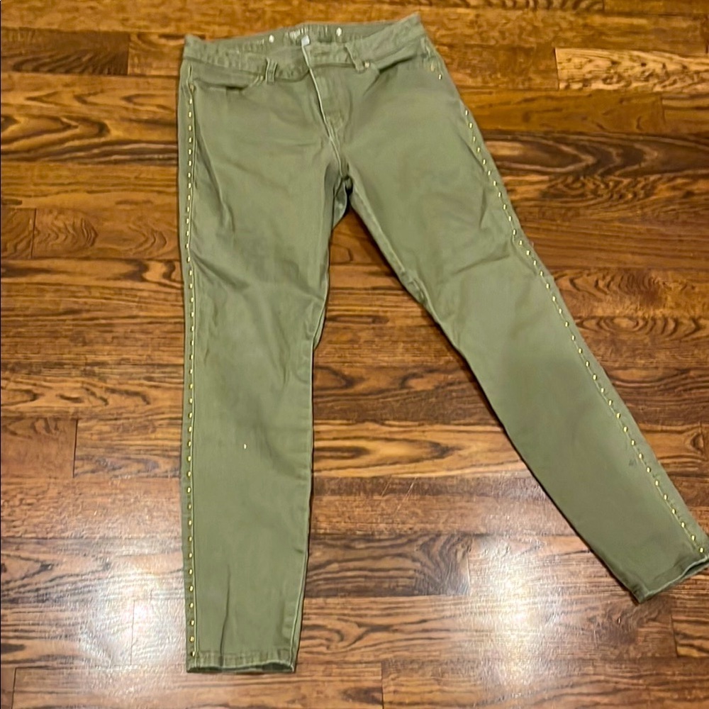 Jennifer Lopez 10 skinny Olive Green Studded Pants